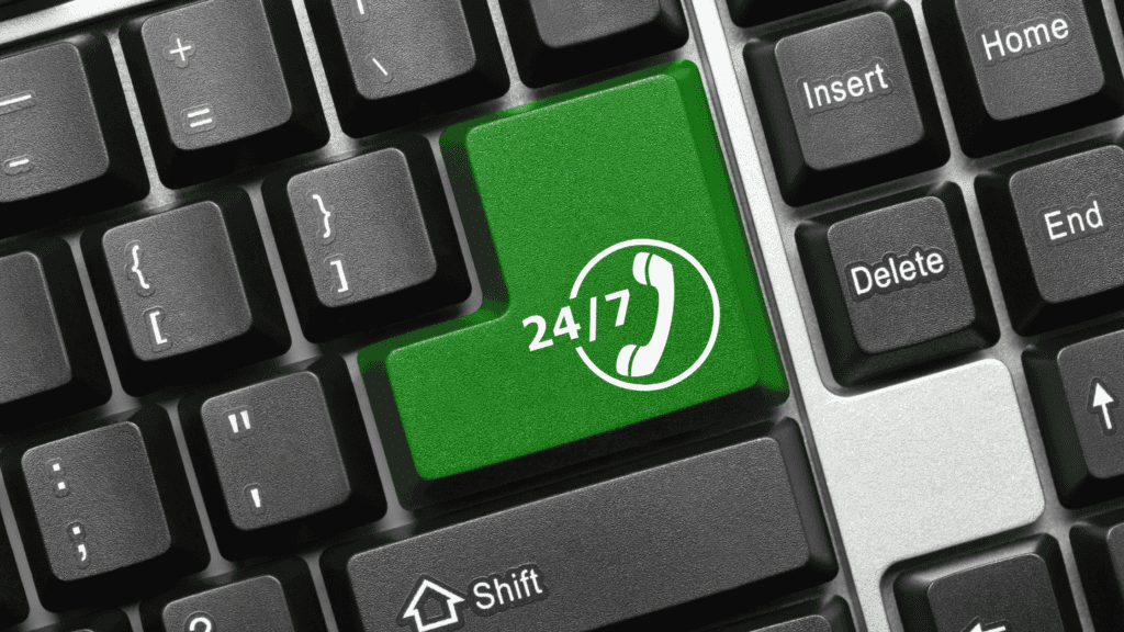 Keyboard button symbolising around the clock multilingual support for seamless assistance.